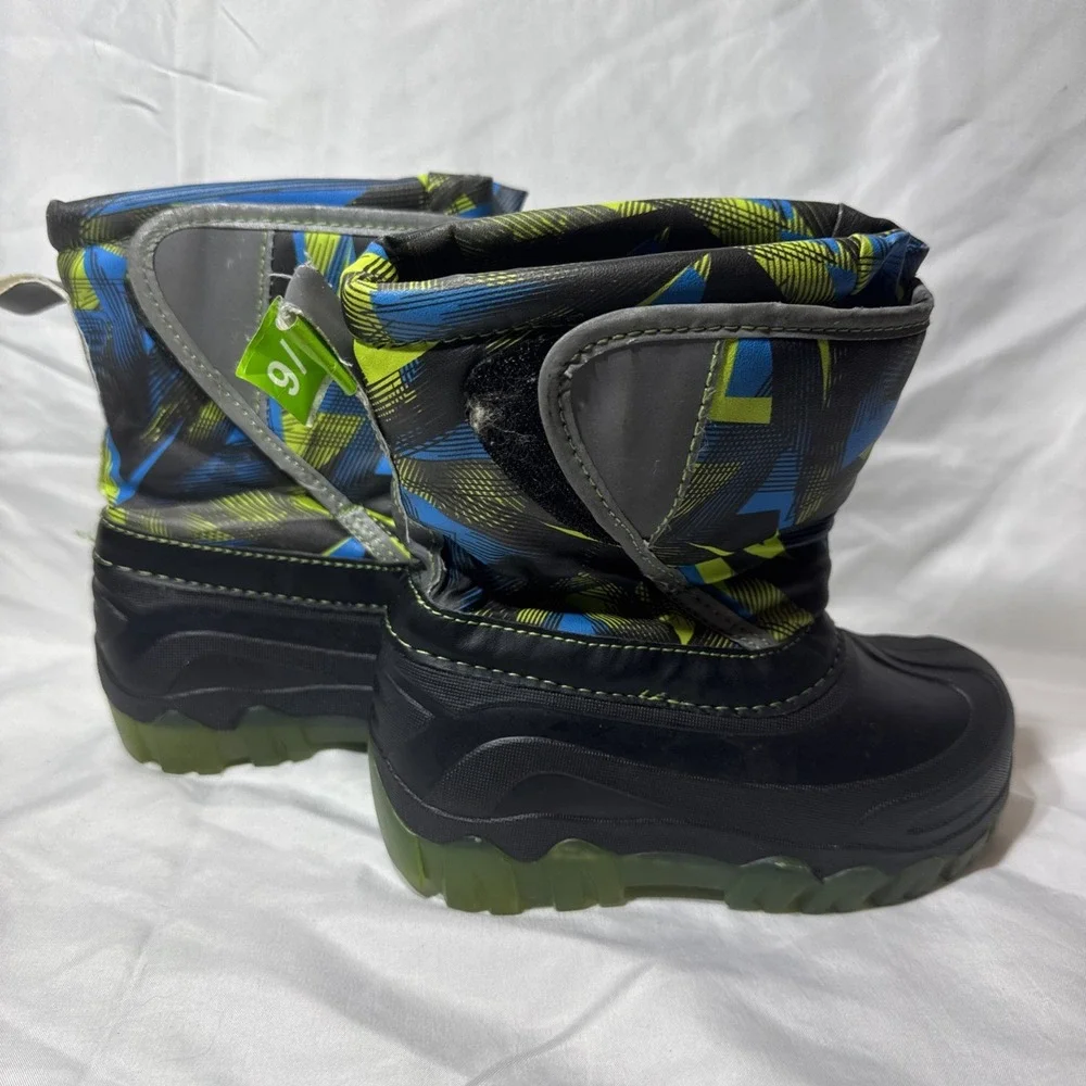 NWT‎ Light-up Toddler Boys Slip-on Winter Mid-Calf Snow Boots: 9/10 BLK BLUE GR